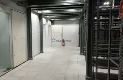 Prédio com 3 salas para alugar na Rua Indiaroba, --, Moema, São Paulo