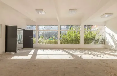 Prédio com 15 salas para alugar na Rua Henrique Schaumann, --, Pinheiros, São Paulo