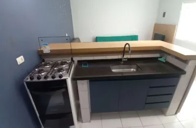 Studio duplex de 1 dorm com 1 vaga em excelente localização.