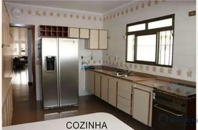 Casa com 3 quartos para alugar na Rua Guararema, --, Bosque da Saúde, São Paulo