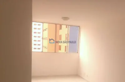 Apartamento para alugar com 77m², 2 quartos e 1 vaga