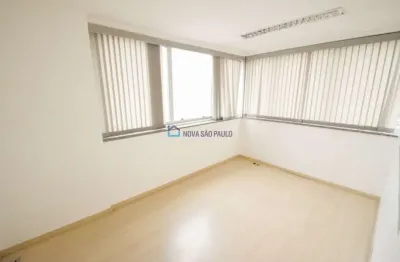 Sala comercial com 1 sala para alugar na Avenida Jabaquara, --, Mirandópolis, São Paulo
