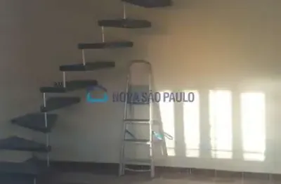 Casa com 2 quartos para alugar na Rua Antônio de Aguiar, --, Jardim Oriental, São Paulo