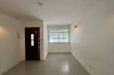 Sobrado no ipiranga com 2 quartos e 01 vaga de garagem