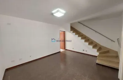 Sobrado reformado na saúde com 2 dormitórios  e 01 vaga de garagem!!!!