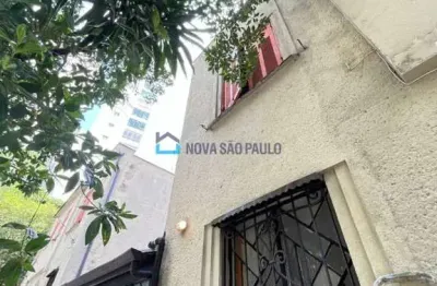 Casa comercial disponível para locação na higienópolis