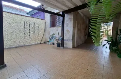 Casa com 2 quartos para alugar na Rua Visconde de Inhaúma, --, Saúde, São Paulo
