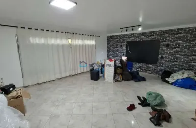 Casa com 3 quartos para alugar na Rua Gaspar da Cruz, --, Cidade Ademar, São Paulo