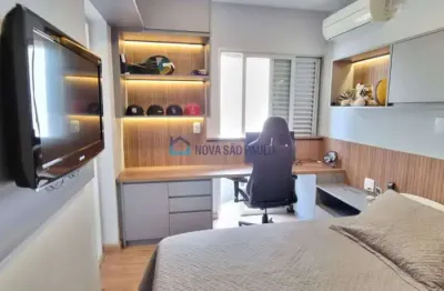 Apartamento com 3 quartos para alugar na Rua Rodrigo Cláudio, --, Aclimação, São Paulo