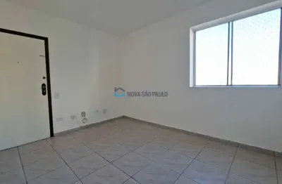 Apartamento para locação na vila das mercês - 2 quartos e 01 vaga!