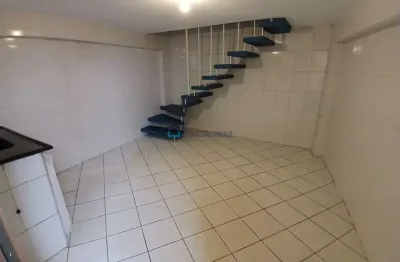 Casa com 1 quarto para alugar na Rua Vale de Amoreira, --, Jardim Miriam, São Paulo