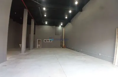 Casa comercial com 1 sala para alugar na Rua Vale da Vinha, --, Jardim Miriam, São Paulo