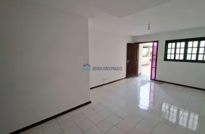 Casa em condomínio fechado com 2 quartos para alugar na Rua Timboré, --, Jardim Oriental, São Paulo