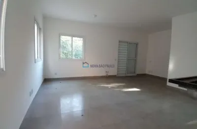 Excelente localiazação, proximo ao metro conceição, facil acesso a av. dos bandeirantes