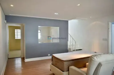 Casa com 3 quartos para alugar na Rua Augusto Rolim Loureiro, --, Planalto Paulista, São Paulo