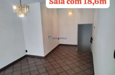 Casa com 3 quartos para alugar na Rua Elisa Silveira, --, Vila Santo Estéfano, São Paulo