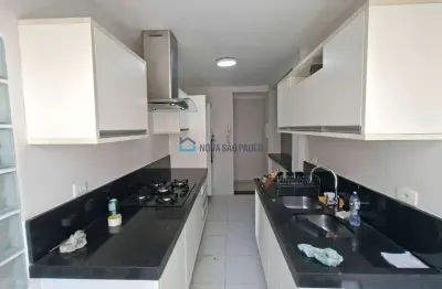Apartamento com 3 quartos para alugar na Rua Paracatu, --, Saúde, São Paulo