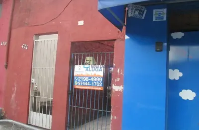 Casa com 1 quarto para alugar na Rua Tiradentes, --, Centro, Diadema