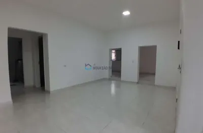 Casa com 3 quartos para alugar na Rua Tenente Paulo Alves, --, Vila das Mercês, São Paulo