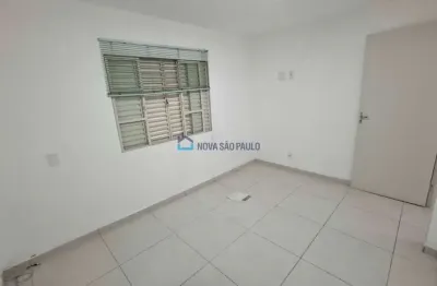 Sala comercial com 1 sala para alugar na Rua Pereira Estéfano, --, Saúde, São Paulo