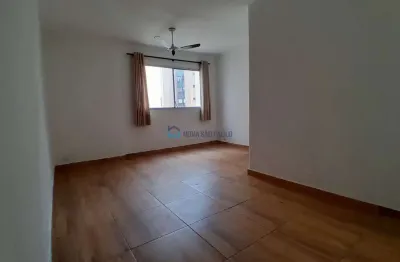 Apartamento com 2 quartos para alugar na Rua Ibituruna, --, Saúde, São Paulo