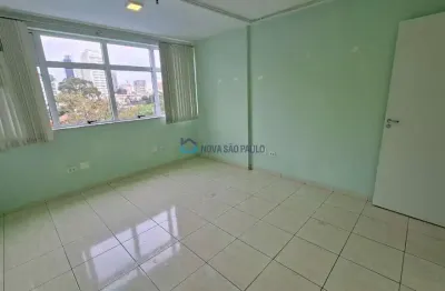 Conjunto comercial vila guarani a 650 metros a pé do metrô conceição!
