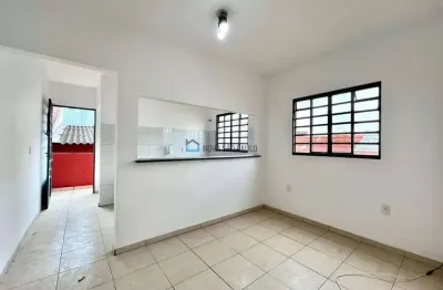 Casa com 2 quartos para alugar na Avenida Pedro Severino Júnior, --, Vila Guarani, São Paulo