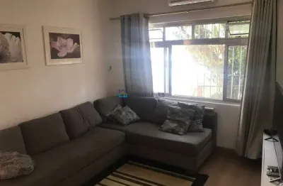 Casa com 5 quartos para alugar na Rua Ajuritiba, --, Jardim Oriental, São Paulo