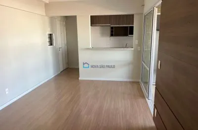 Apartamento com 2 quartos para alugar na Rua Alcindo Guanabara, --, Jardim da Glória, São Paulo