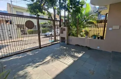 Casa com 3 quartos para alugar na Rua José Taufik Soubhia, --, Vila Mariana, São Paulo