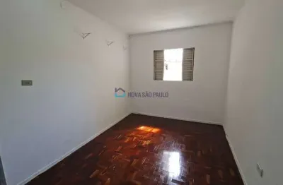 Casa térrea, em ótima localização, com fácil acesso as grandes vias de são paulo.