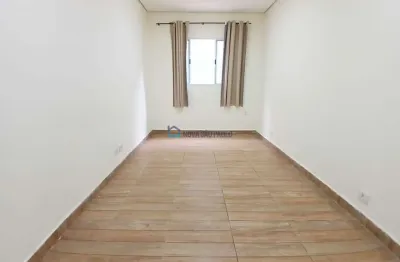 Ótima localização, casa de vila, perto do shopping plaza sul