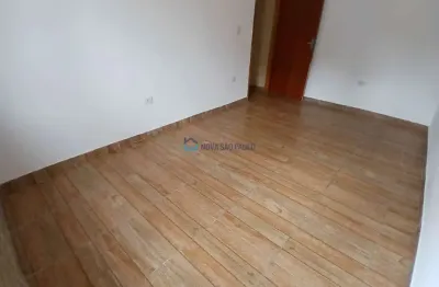 Ótima localização, casa de vila , próximo ao shopping plaza sul