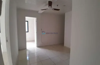 Casa comercial com 1 sala para alugar na Avenida Senador Casimiro da Rocha, --, Mirandópolis, São Paulo