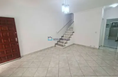 Casa com 2 quartos para alugar na Rua Conselheiro Elias de Carvalho, --, Vila Santa Catarina, São Paulo