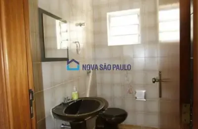 Casa 245m², 3 dormitórios sendo 1 suíte, 6 vagas, cidade vargas.