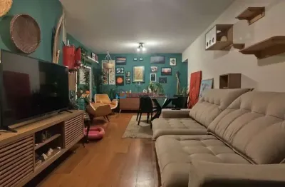 Apartamento com 2 quartos para alugar na Rua Itapiru, --, Saúde, São Paulo