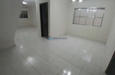 Casa comercial com 2 salas para alugar na Rua Tristão de Oliveira, --, Vila Gumercindo, São Paulo