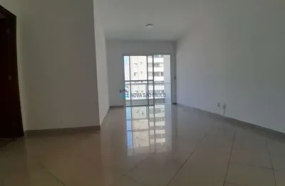 Apartamento com 3 quartos para alugar na Rua Itapiru, --, Saúde, São Paulo