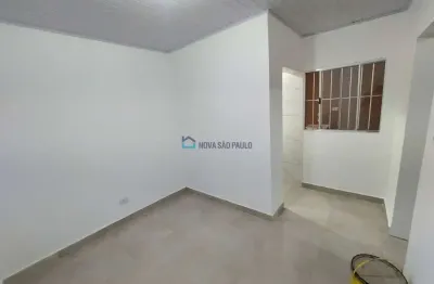 Casa com 1 quarto para alugar na Rua Cocadinho, --, Planalto Paulista, São Paulo