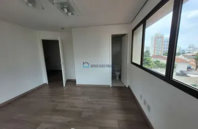 Sala comercial com 2 salas para alugar na Rua Paracatu, --, Saúde, São Paulo