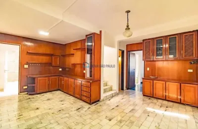 Sobrado para locação no Jardim Oriental com 3 quartos e 02 vagas de garagem.