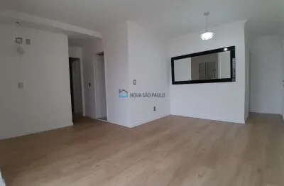 Apto impecável, planejado,andar alto, varanda ! 950 m, 10 min a pé ao col.regina mundi