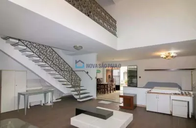 Excelente casa assobradada disponivel para locação em moema.