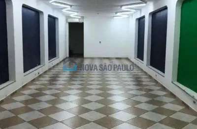 Excelente casa disponível para locação na aclimação.