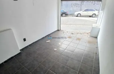 Excelente loja comercial, com mezanino e banheiro, ótimo para comercío alimenticio adega, lanches.
