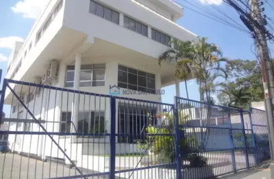 Prédio com 9 salas para alugar na Rua Francisco Dias, --, Bosque da Saúde, São Paulo