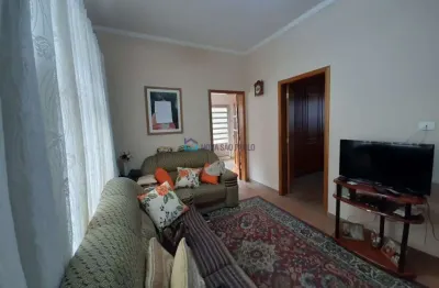 Casa térrea, terreno de 260m, quintal, edícula, 5 minutos metro praça da arvore