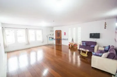 Sobrado 340m²,tríplex, quintal,4 dts, 3 suítes, 5 vagas ! a 950 m,10 min a pé ao metrô alto ipiranga