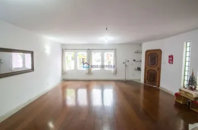 Sobrado 340m²,tríplex, quintal,4 dts, 3 suítes, 5 vagas ! a 950 m,10 min a pé ao metrô alto ipiranga